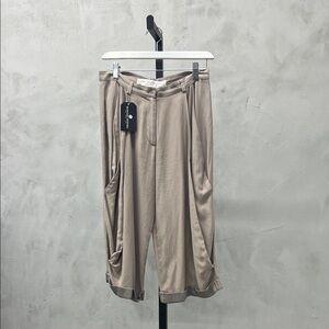 Stylish Tan Cropped Pants in good condition